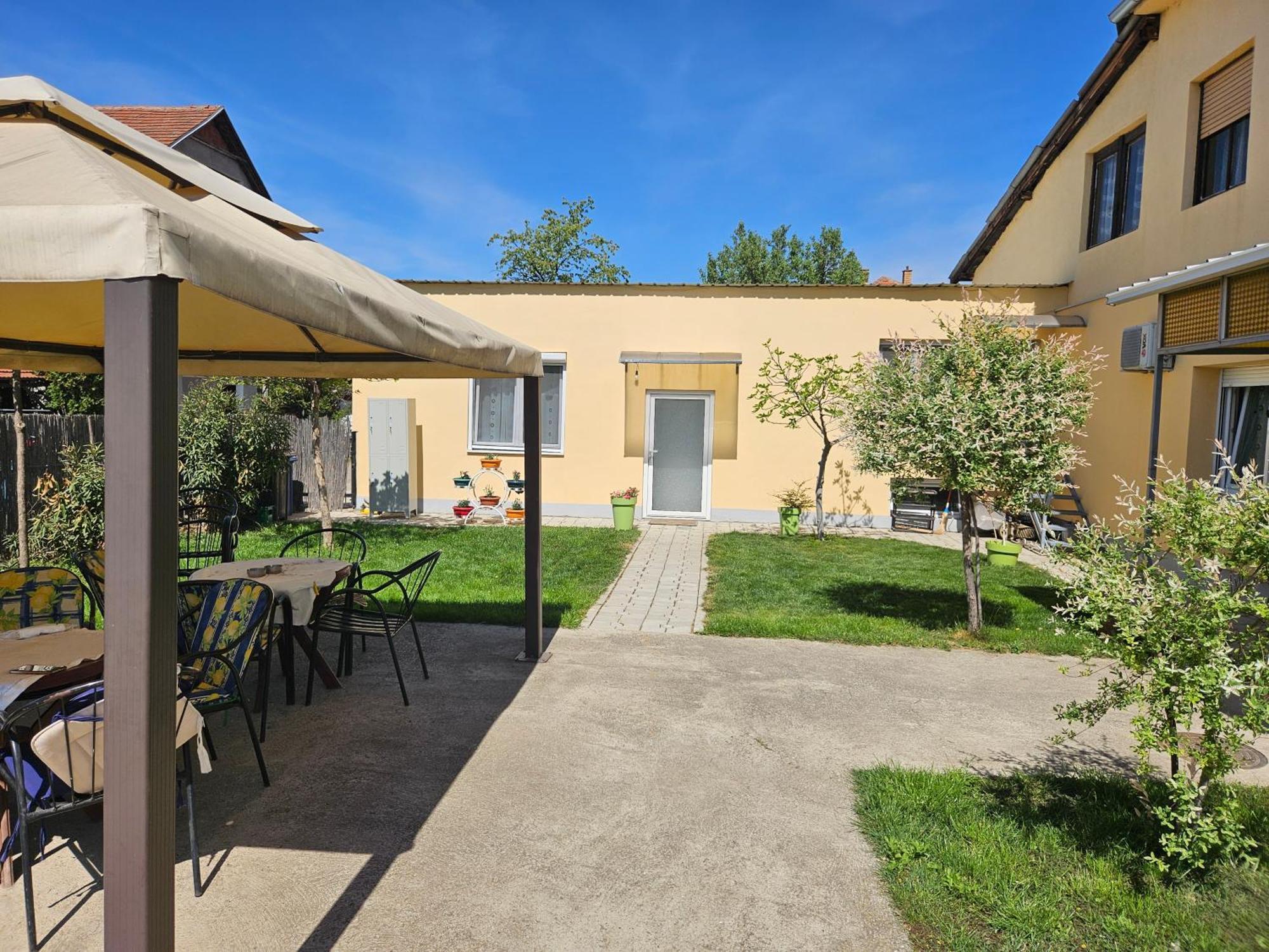 Apartments Kuca Aleksic Ni Buitenkant foto