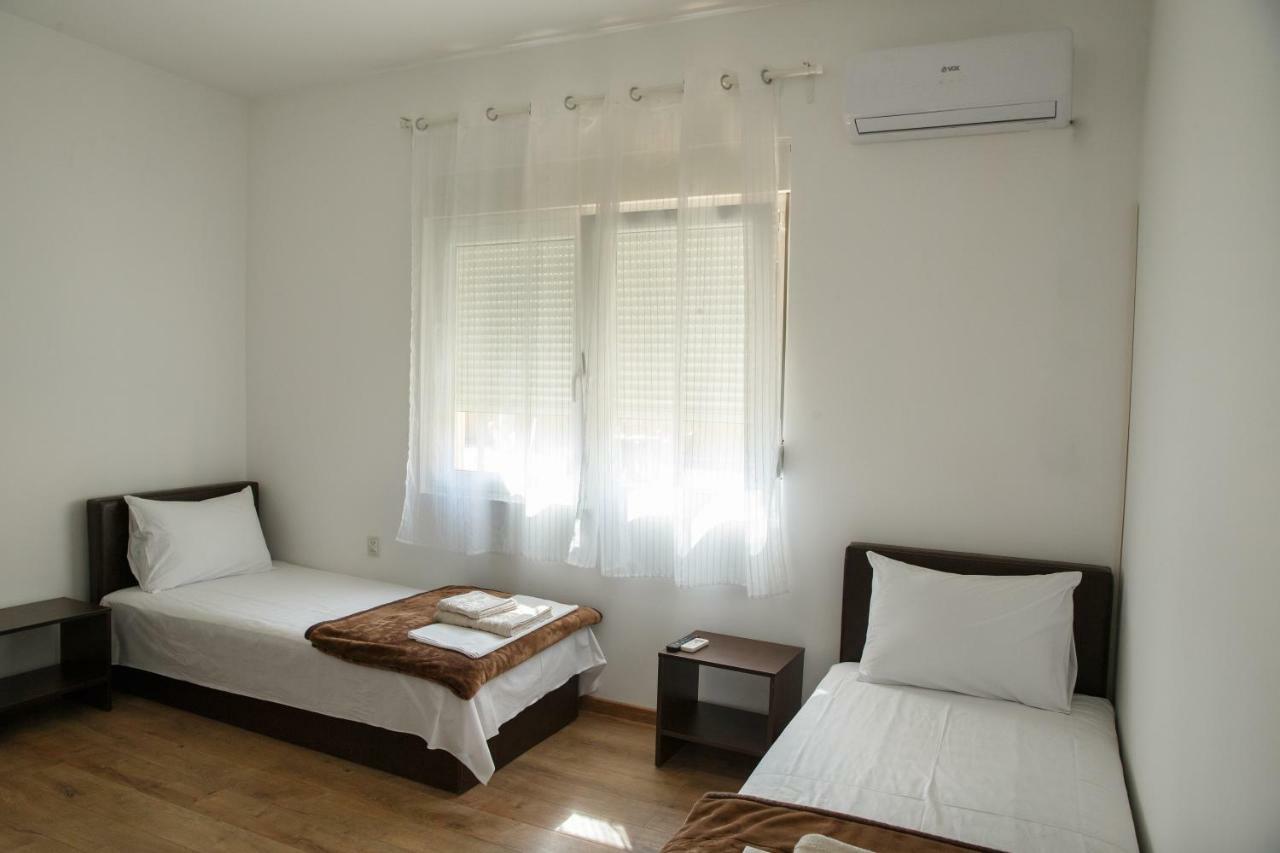 Apartments Kuca Aleksic Ni Buitenkant foto